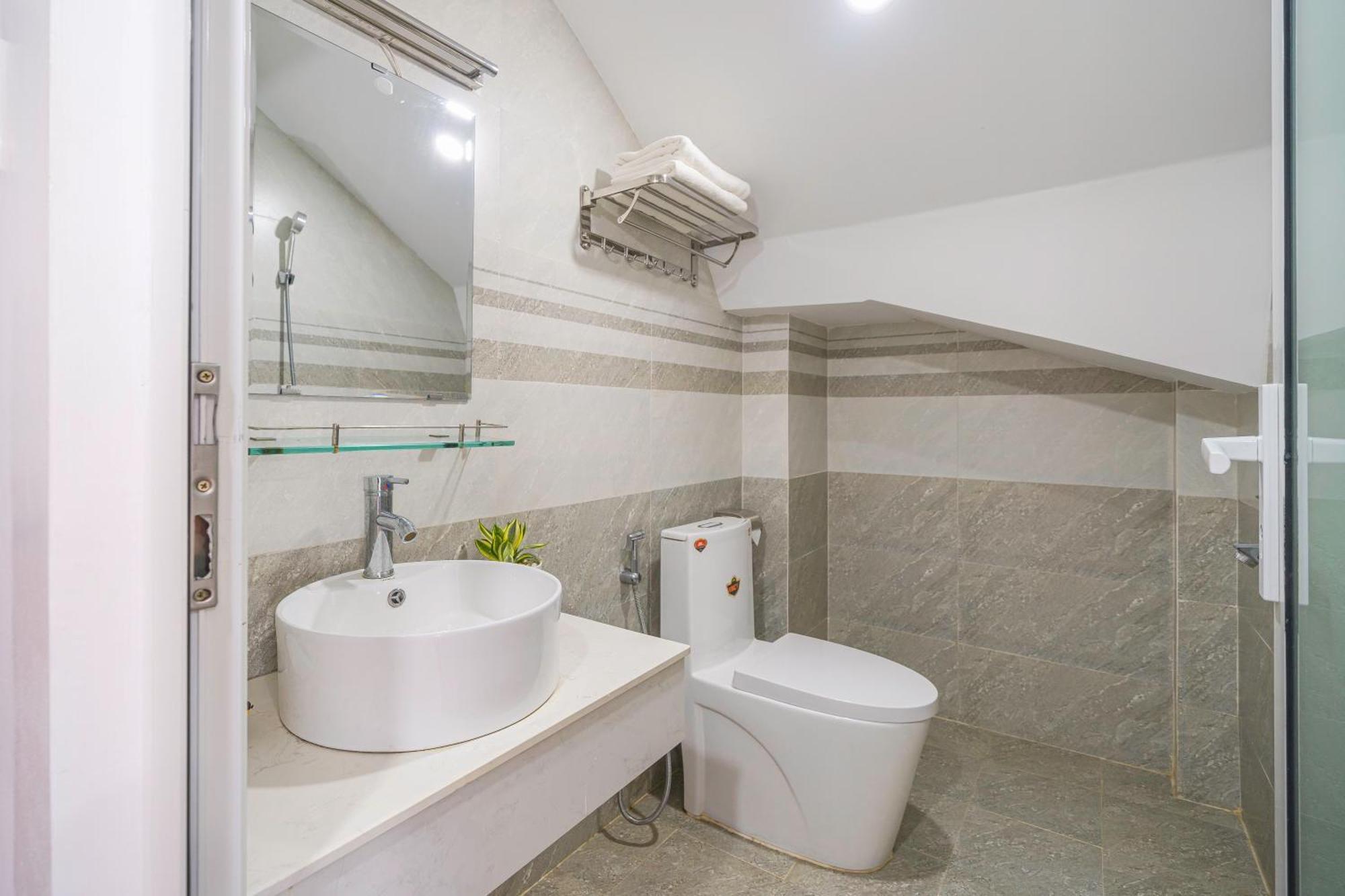 Hotel Khach San Loi Ve Dalat Exteriér fotografie
